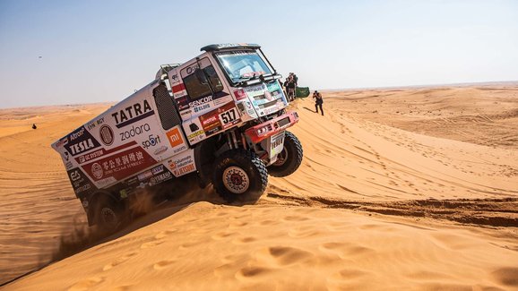 Rallye Dakar, 7. etapa: Loprais oslavil narozeniny