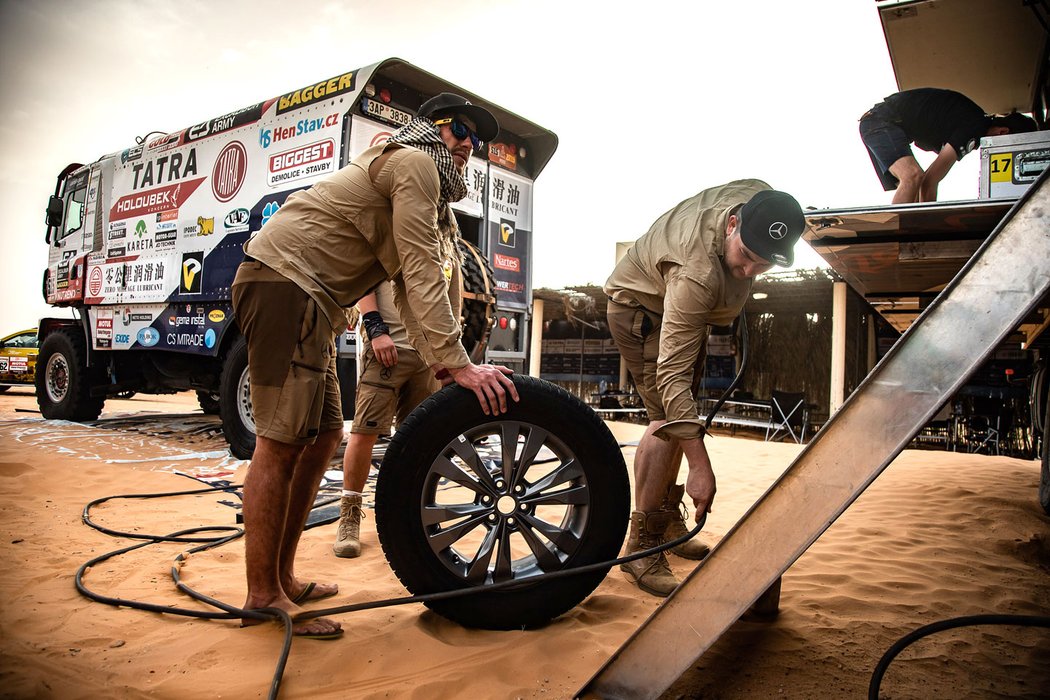 Tatra Buggyra Racing