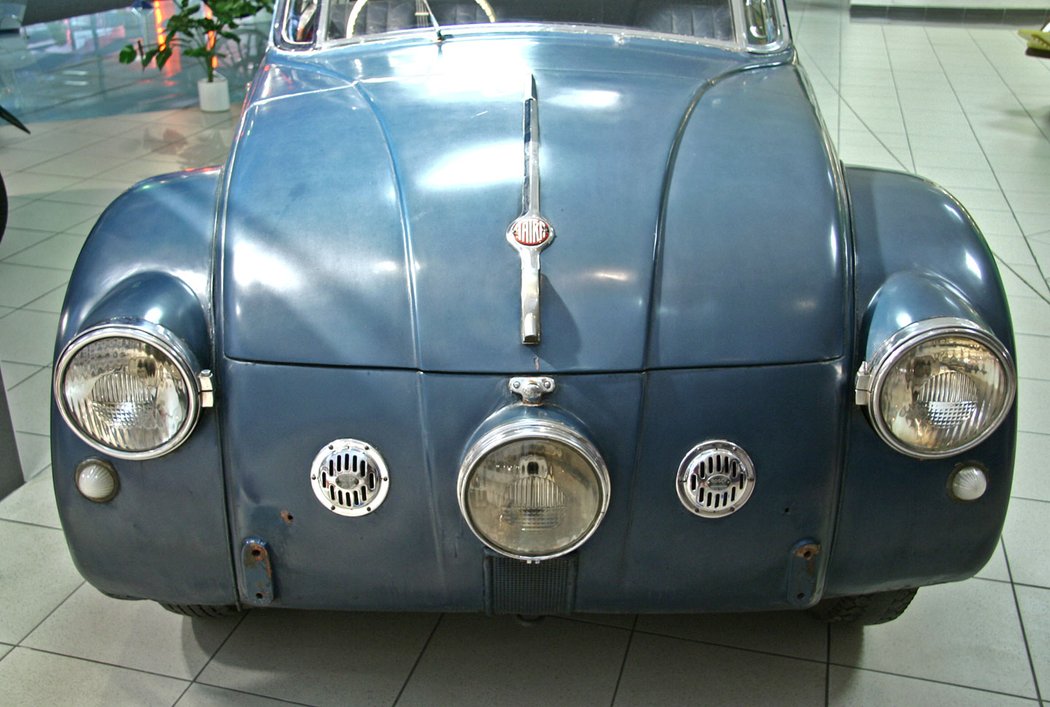 Tatra 603