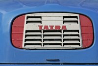 Automobilka Tatra se topí v dluzích: Čelí exekuci, podnik budou dražit