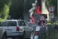 Tatře hořela za jízdy kabina: Řidič se zachránil na poslední chvíli