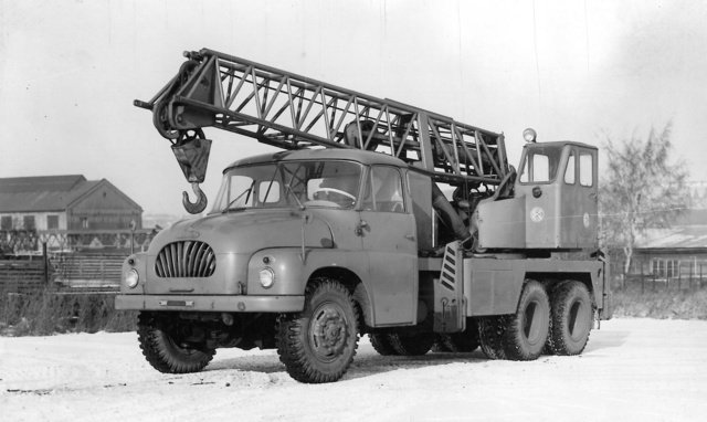 Tatra 815