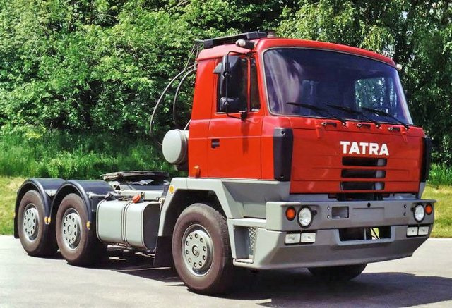 Tatra 815