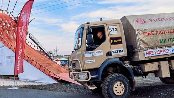 Tatra se zapojila do programů výcviku i vzdělávání řidičů