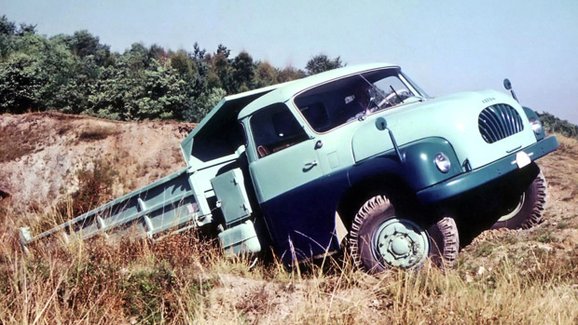 Tatra 138: Podívejte se, co všechno zvládl legendární dříč i dobrodruh