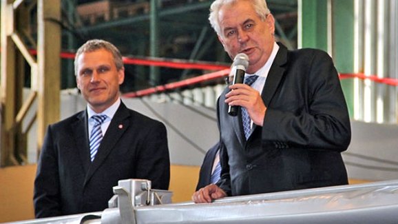 Prezident Miloš Zeman navštívil automobilku Tatra