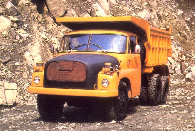 Tatra 148 (1976)