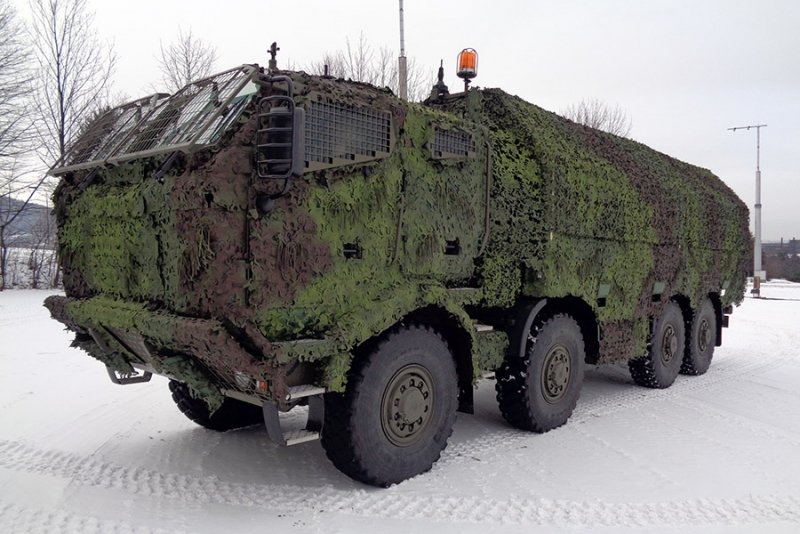 Tatra Force 8x8.1R s pancéřovanou kabinou pro Armádu ČR