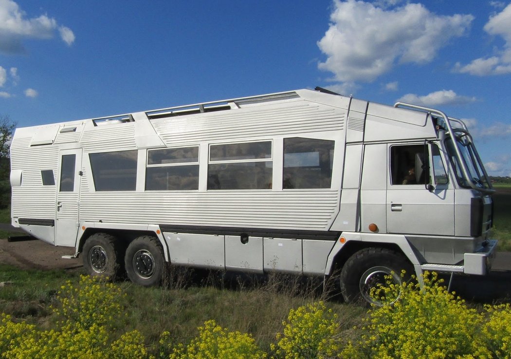 Tatra 815 Safaribus 6x6