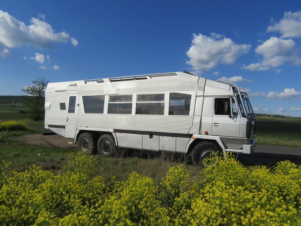 Tatra 815 Safaribus 6x6