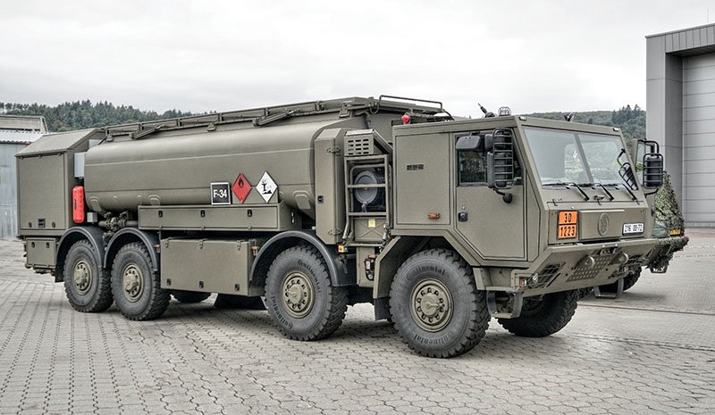 Tatra Trucks a VOP CZ vyrobí pro armádu 18 vozidel pro palivové cisterny