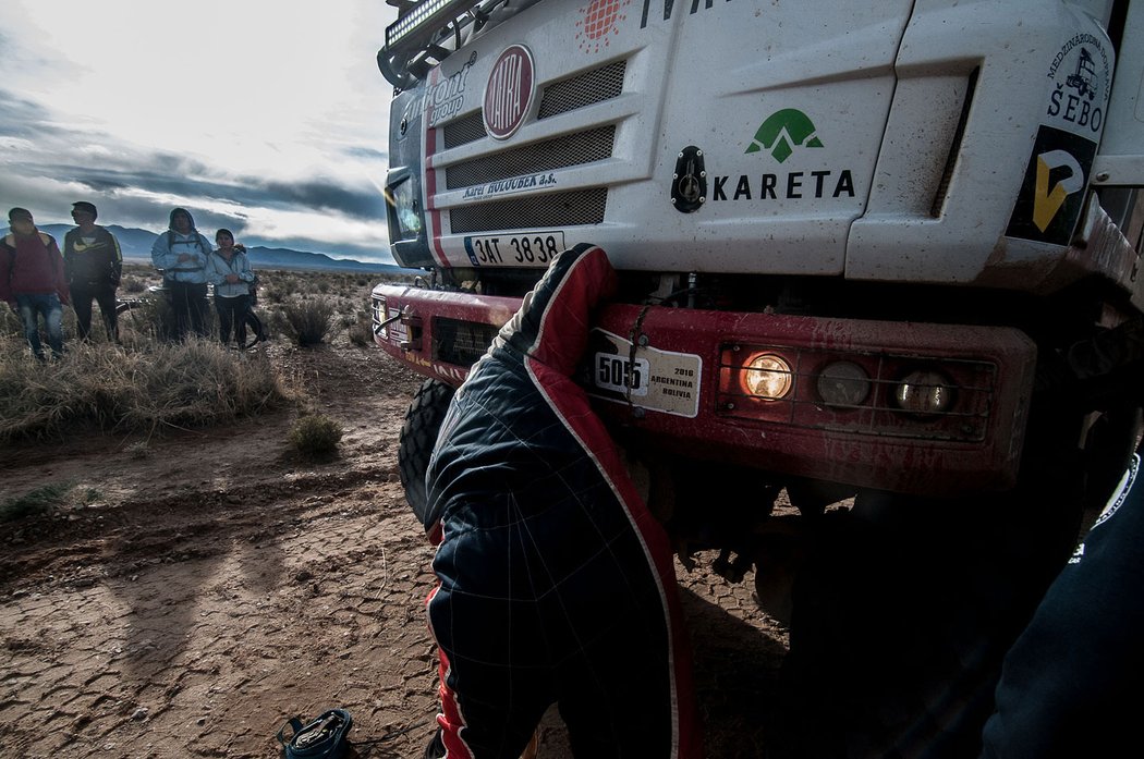 Nehoda Martina Kolomého na Dakaru 2017