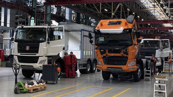 Tatra Trucks loni prodala 1277 vozů, meziročně o 91 více a 57 vozů nad plán