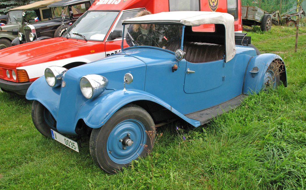 Tatra 57