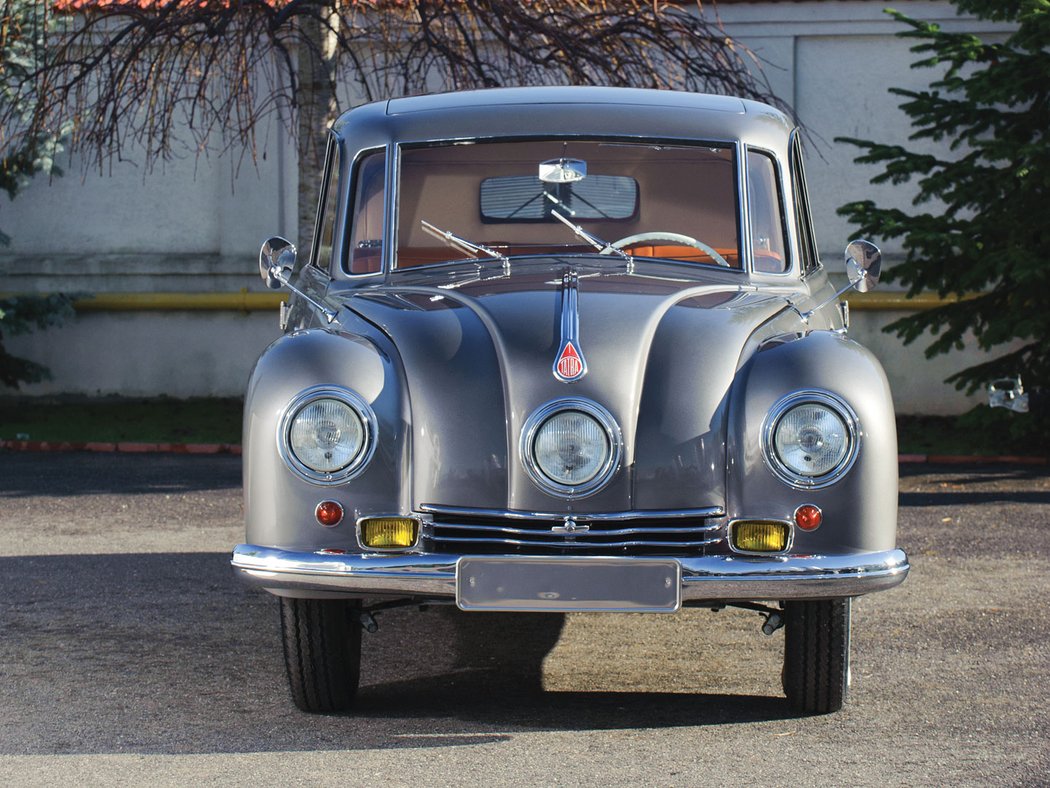 Tatra 87