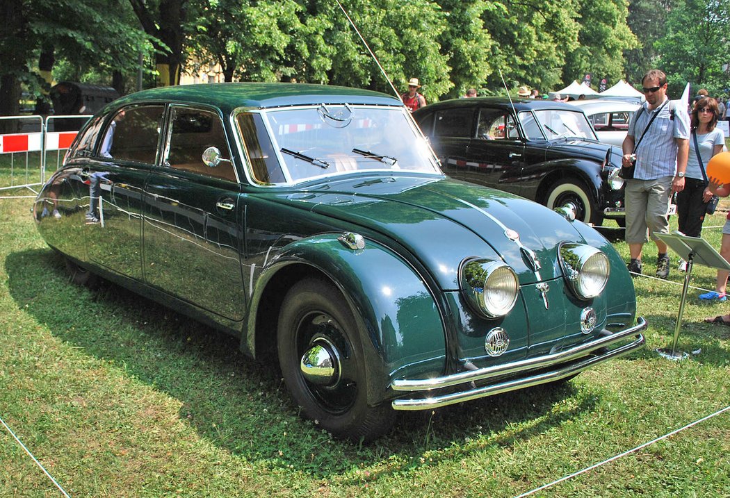 Tatra 77