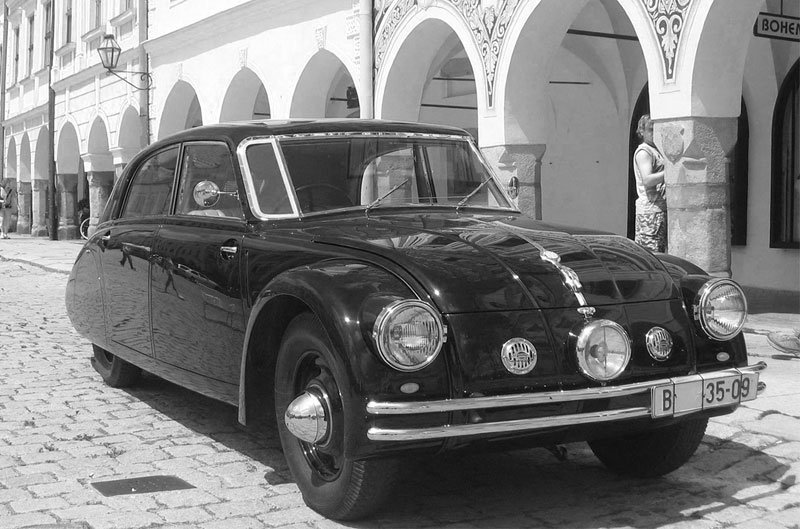 Tatra 77