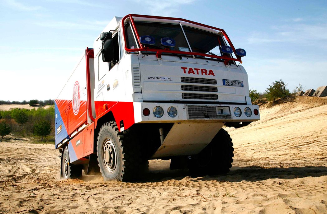 Tatra 815