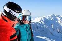 Zimní dovolená pro zamilované páry: Zažijte top lyžovačku i luxusní wellness na Slovensku!