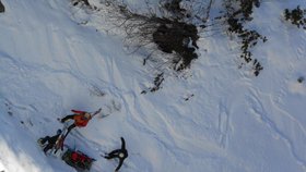Slovenští horští záchranáři našli v sobotu na hřebenu Liptovských kôp v Kôprové dolině ve Vysokých Tatrách tělesné pozůstatky dosud neznámé osoby.