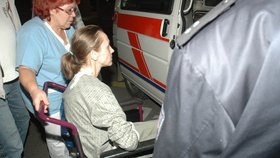 Převoz Tauchenové z Fakultní nemocnice v Plzni do vězeňské nemocnice v Praze.