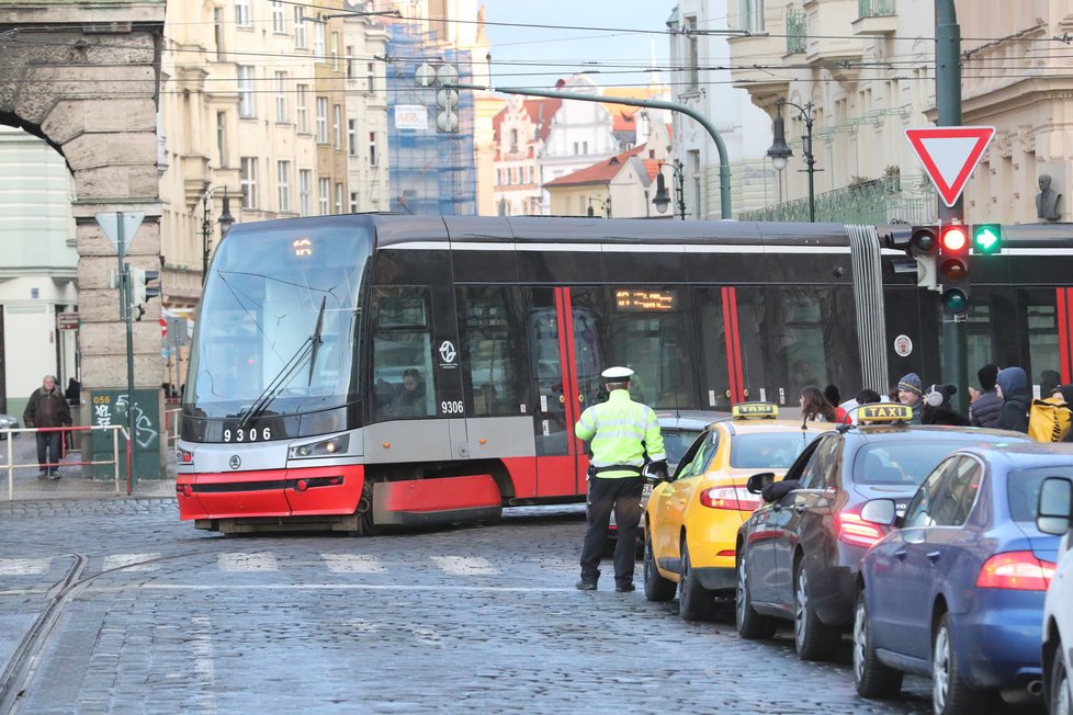 Protest taxikářů způsobil kolaps v centru Prahy.