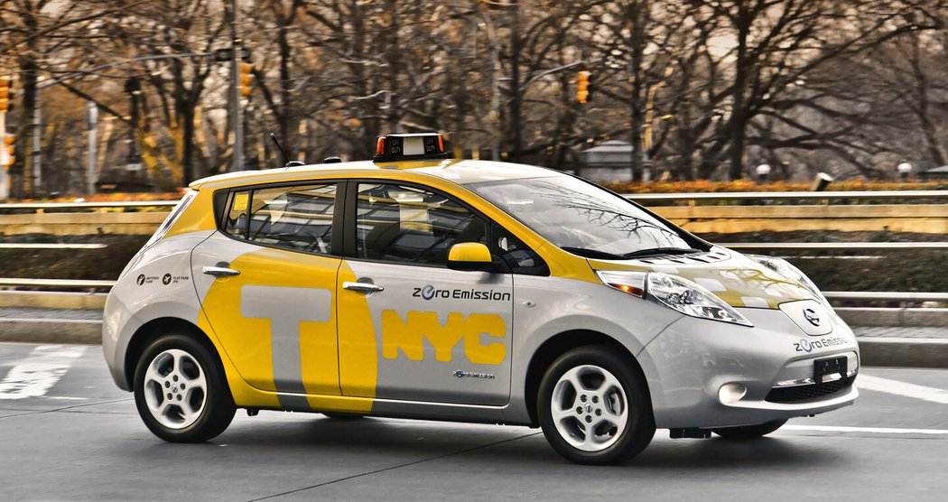 Taxi Nissan Leaf