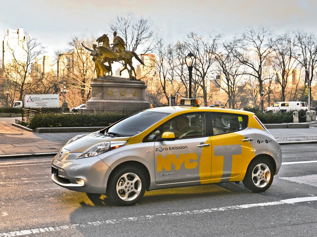 Taxi Nissan Leaf