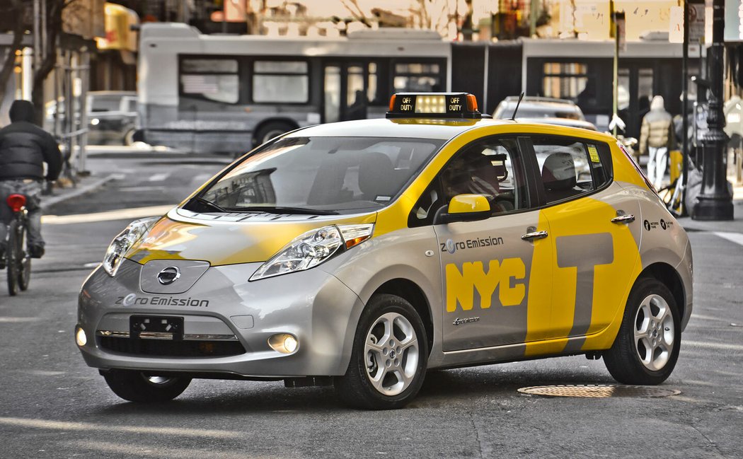 Taxi Nissan Leaf