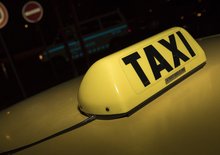 V Praze jen elektrické taxíky, to je nový plán Pirátů. Souhlasíte?