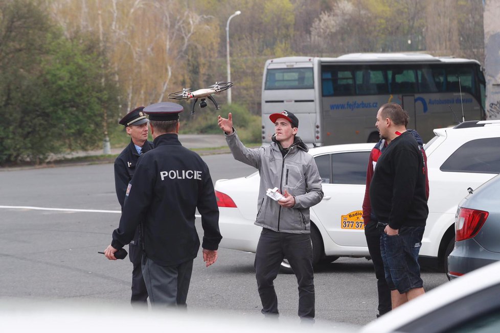 Protest taxikářů, pochod na Malostranské náměstí, 8. dubna 2019.