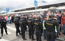 Taxikáři ochromí metropoli: Zablokují hlavní tah k letišti!