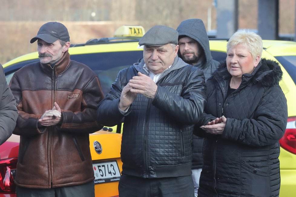 Někteří taxikáři nejsou s výsledky jednání se členy vlády spokojení.