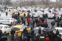 Taxikáři: V protestech budeme pokračovat! Rok na schválení komplexní novely čekat nechtějí