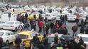 Taxikáři uspořádali v pondělí 12. února třetí protestní akci v řadě