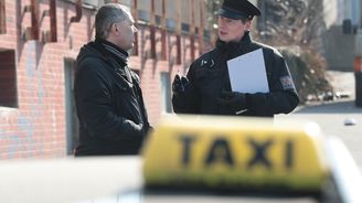 Do centra Prahy se sjížděli taxikáři k dalším protestům