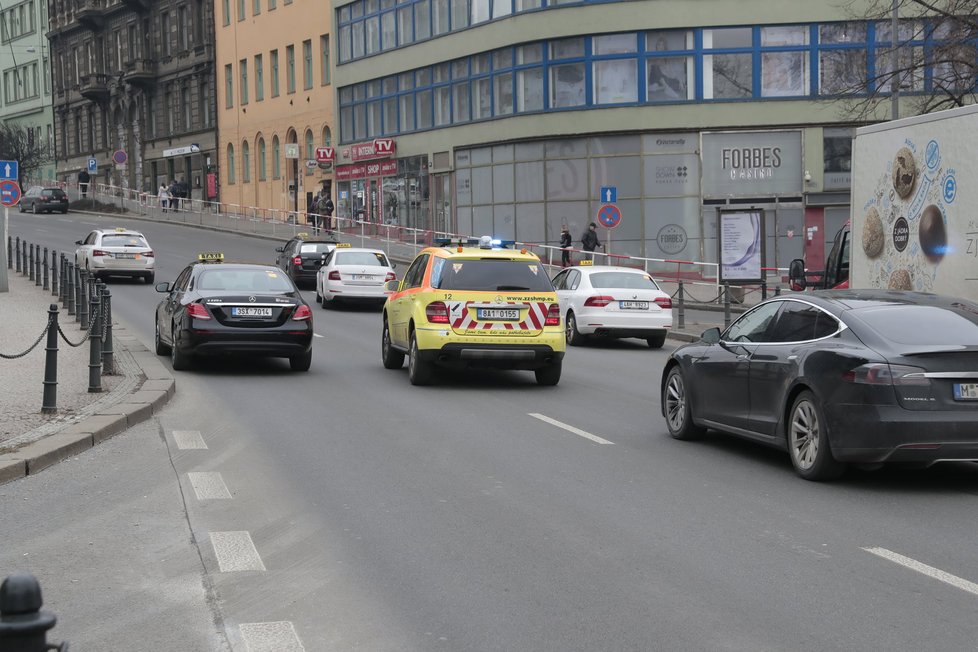 Taxikáři kroužili centrem Prahy dvě hodiny.