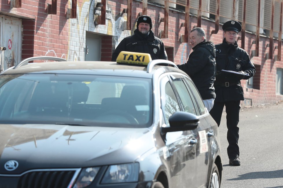 Ulice Prahy během protestů taxikářů na začátku letošního roku.