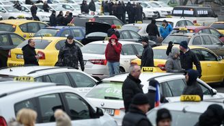 Taxikáři dosáhli svého, Babiš je pozval na jednání vlády