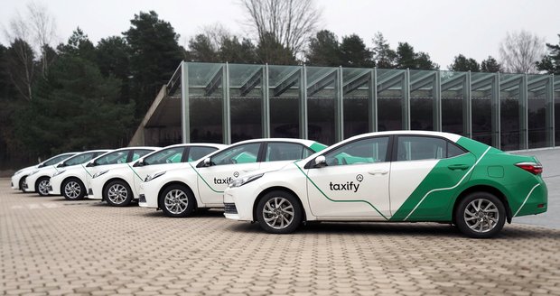 Představitelé společnosti Taxify se snaží prosadit takzvaný estonský model, který by celou problematiku výrazně zjednodušil (ilustrační foto).