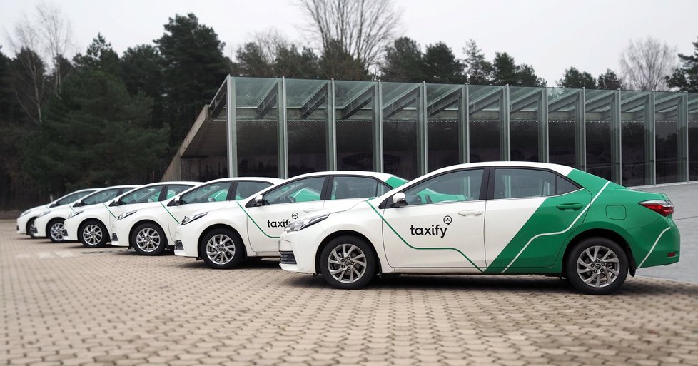 Moderní aplikace mohou podle ředitele Taxify odstranit veškeré předsudky lidí.