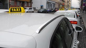 Jančurův Tick Tack míří mezi největší taxislužby, nasadí 600 škodovek