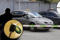 Taxivrah sbírá trofeje: Vzrušují ho klíčky od aut!