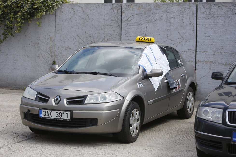 Danielovo auto našli odstavené ve stejné ulici jako auto taxikáře Petra S., prvního mrtvého.