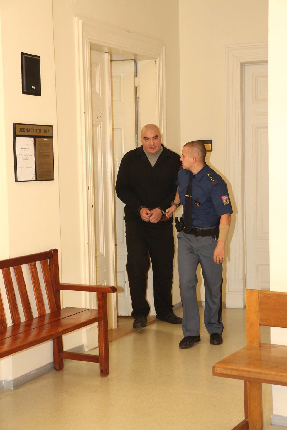 Alexandr Abadon u soudu s údajným taxivrahem