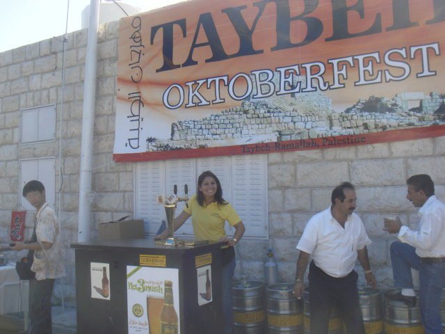 Oktoberfest palestinského pivovaru Taybeh