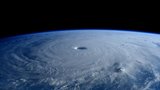 Přírodní katastrofa z vesmíru: Filipíny zasáhne o velikonočním víkendu tajfun