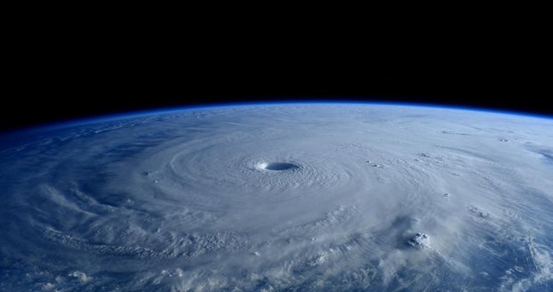 Přírodní katastrofa z vesmíru: Filipíny zasáhne o velikonočním víkendu tajfun