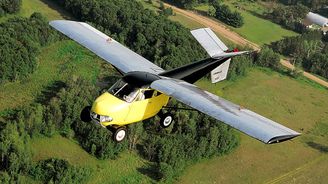 Létající automobil jde do aukce: Funkční model z padesátých let je dodnes schopen letu i jízdy