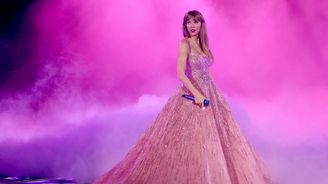 Mentální gymnastika fanoušků Taylor Swift: Jak kvůli idolům měníme názor? Mentální gymnastika fanoušků Taylor Swift: Jak kvůli idolům měníme názor?